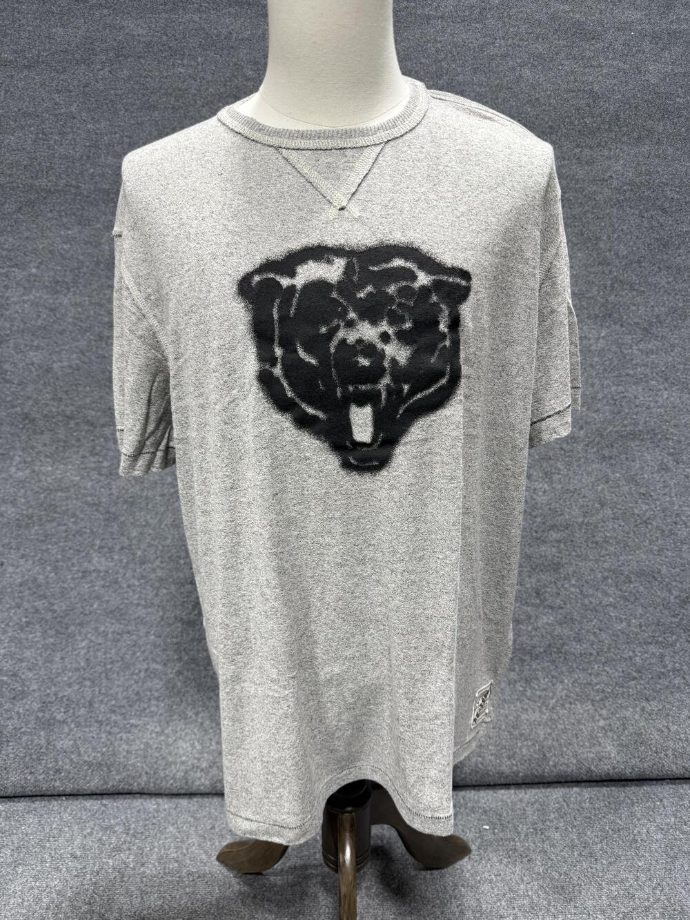 Retro Sport Shirt Mens 2XL Gray Bear Logo Graphic Short Sleeve Tee Top Reebok